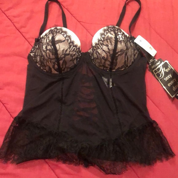 Delicates - Small - Pink and Black - Molded Cup - Back Lace Corset Bra - Picture 1 of 7